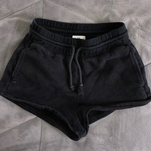 TNA SWEATSHORTS